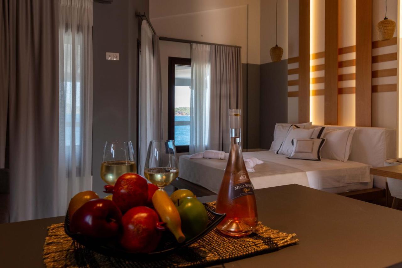 Trizonia Bay Hotel Экстерьер фото