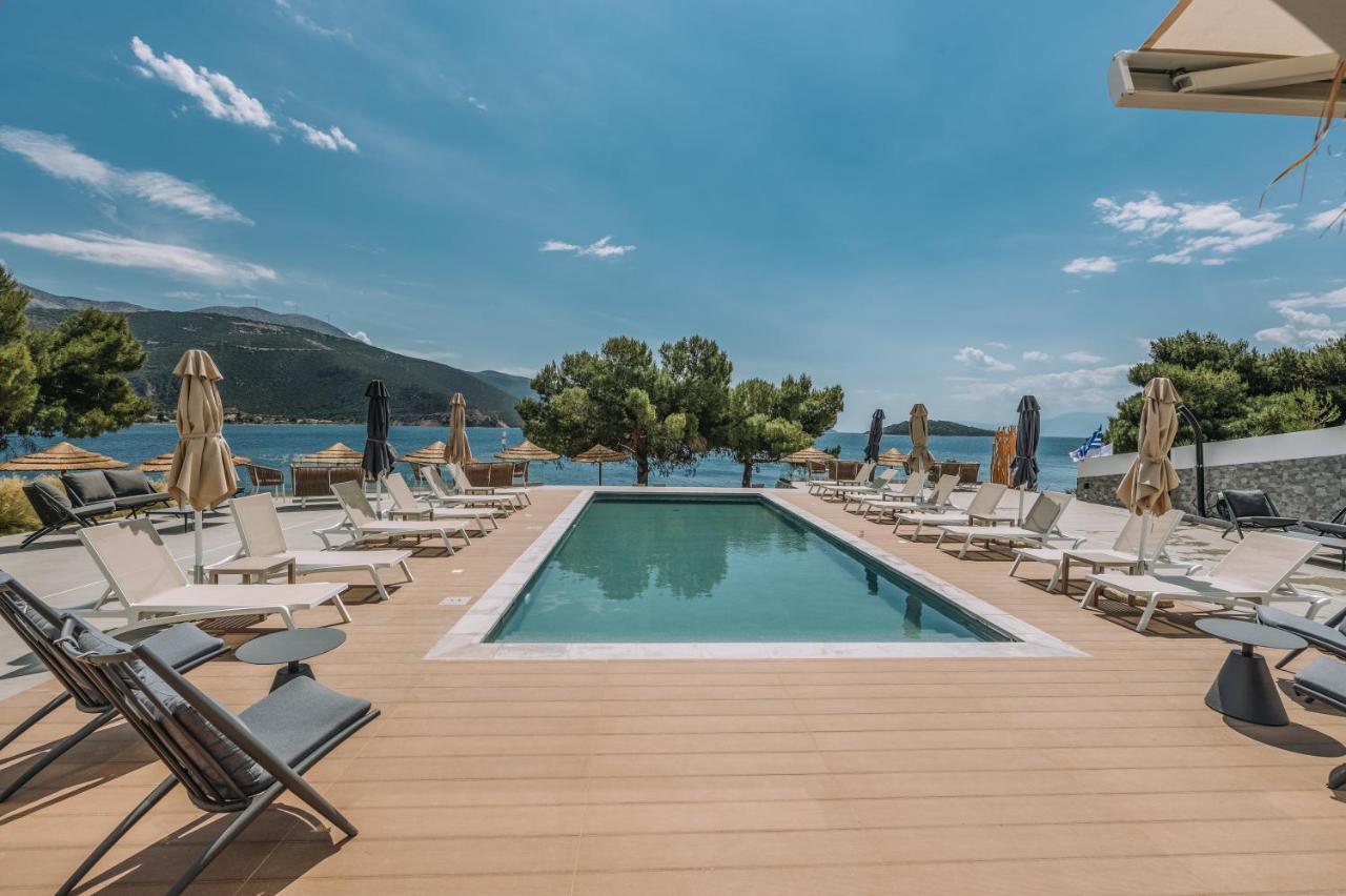 Trizonia Bay Hotel Экстерьер фото